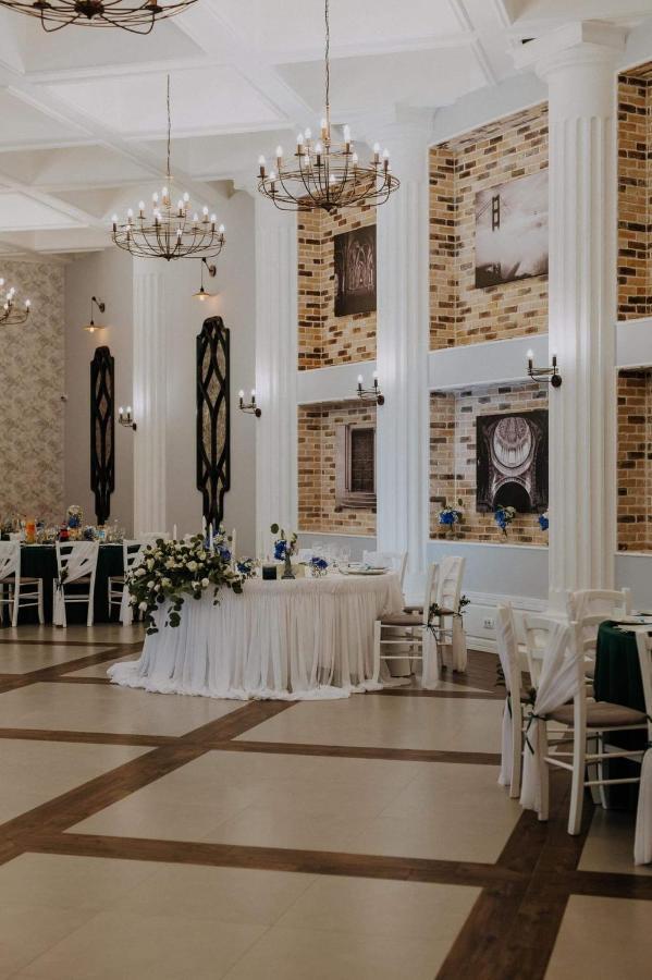 Pavillion 78 Hotel Bacău Eksteriør bilde